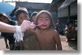 images/Asia/Laos/Villages/Hmong-2/girl-blowing-bubbles.jpg