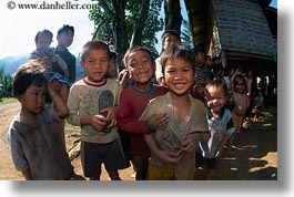 images/Asia/Laos/Villages/Hmong-2/group-of-children-3.jpg