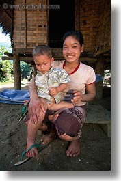images/Asia/Laos/Villages/Hmong-2/mother-n-baby-1.jpg