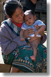 images/Asia/Laos/Villages/Hmong-2/mother-n-baby-2.jpg