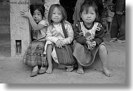 images/Asia/Laos/Villages/Hmong-3/BW/three-girls-02-bw.jpg