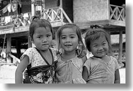 images/Asia/Laos/Villages/RiverVillage1/BW/toddler-girls-2-bw.jpg