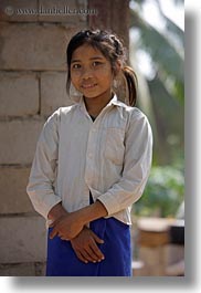 images/Asia/Laos/Villages/RiverVillage1/Girls/girl-w-smile.jpg