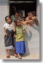 images/Asia/Laos/Villages/RiverVillage1/Groups/kids-playing-at-window-4.jpg