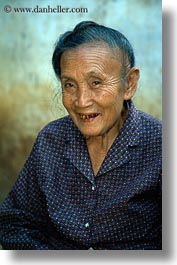 images/Asia/Laos/Villages/RiverVillage2/smiling-old-woman-2.jpg