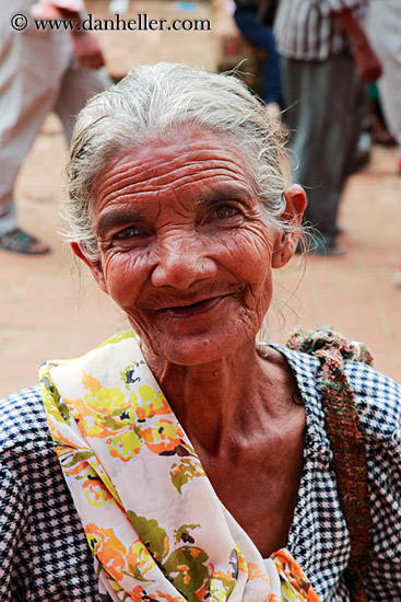 old-woman-05.jpg