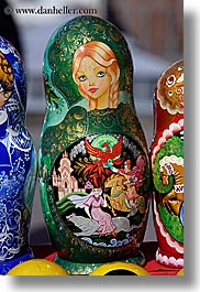 images/Asia/Russia/Moscow/Art/russian-nesting-dolls-2.jpg