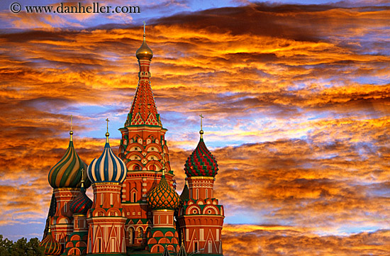 st_basil-cathedral-at-sunset-2.jpg