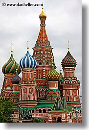 images/Asia/Russia/Moscow/Buildings/Churches/StBasilCathedral/st_basil-cathedral-n-clouds-2.jpg