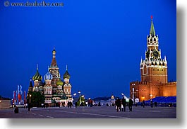 images/Asia/Russia/Moscow/Buildings/Churches/StBasilCathedral/st_basil-cathedral-n-savior-tower-at-nite.jpg