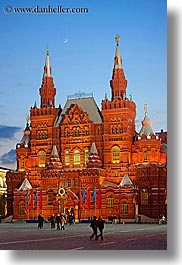images/Asia/Russia/Moscow/Buildings/HistoricalMuseum/museum-at-dusk-5.jpg