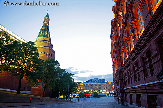 corner-arsenal-tower-n-museum-dusk.jpg