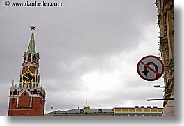 images/Asia/Russia/Moscow/Buildings/Kremlin/no-u-turn-sign-n-savior-tower.jpg