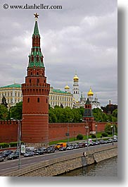 images/Asia/Russia/Moscow/Buildings/Kremlin/vodovzvodnaya-tower.jpg