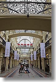 images/Asia/Russia/Moscow/Buildings/RymShoppingMall/mall-interior-06.jpg