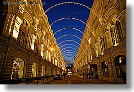 images/Asia/Russia/Moscow/Buildings/RymShoppingMall/mall-lights-at-nite-3.jpg