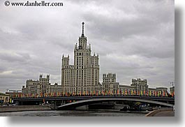 images/Asia/Russia/Moscow/Buildings/bldg-n-flags-on-bridge.jpg