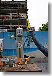 images/Asia/Russia/Moscow/CityScenes/clock-banner-n-construction.jpg