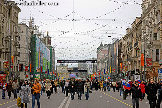 people-walking-city-streets-3.jpg