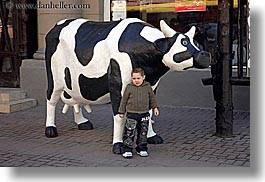 images/Asia/Russia/Moscow/People/Children/boy-n-cow.jpg