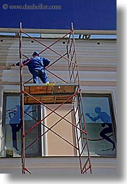images/Asia/Russia/Moscow/People/Men/blue-painter-on-scaffold.jpg