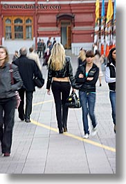 images/Asia/Russia/Moscow/People/Women/blond-walking-away.jpg