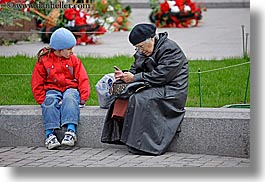 images/Asia/Russia/Moscow/People/Women/girl-n-old-woman-on-cell_phone.jpg