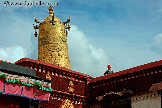 golden-tower-n-roof-02.jpg