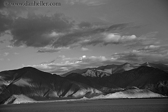 sand-dunes-mtns-n-clouds-02-bw.jpg