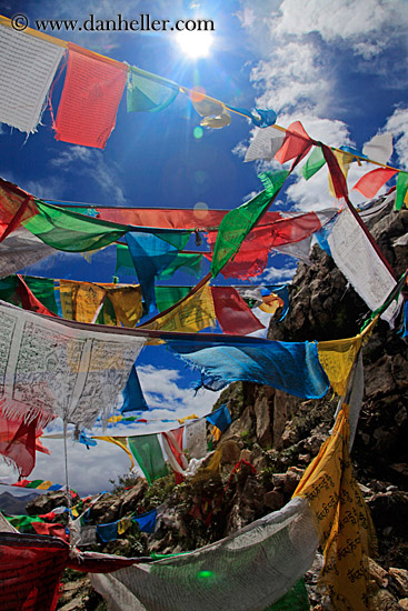 prayer-flags-n-sky-view-03.jpg