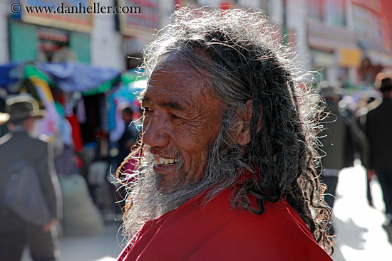 smiling-old-man-02.jpg