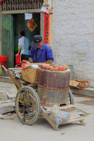 street-vendor-01.jpg