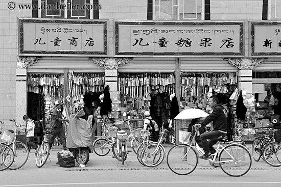 colorful-shops-n-bikes-bw.jpg