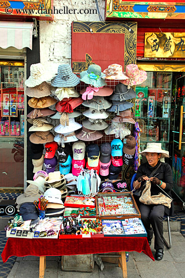 womens-hat-vendor.jpg