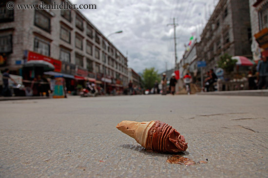 fallen-ice_cream-cone.jpg