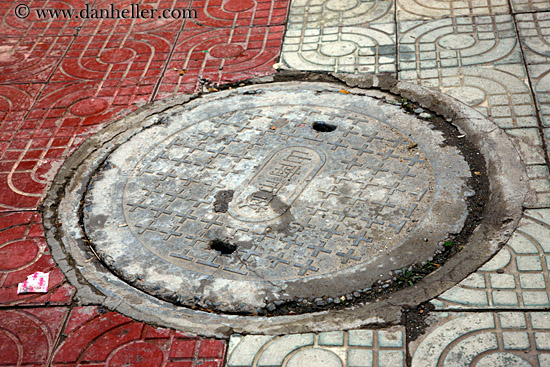 manhole-cover.jpg