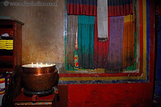 pot-of-candles-n-colorful-silk.jpg