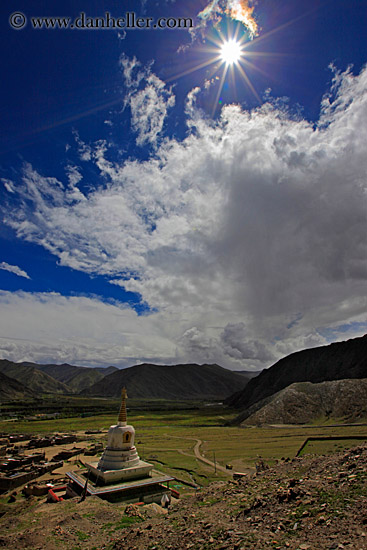 stupa-05.jpg