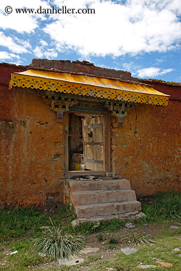 door-n-yellow-awning.jpg