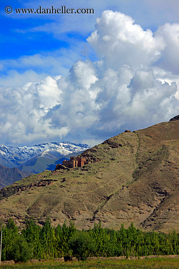 mtns-clouds-n-ruins-02.jpg