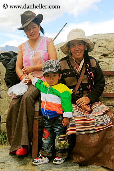 tibetan-mother-grandmother-n-toddler-boy.jpg