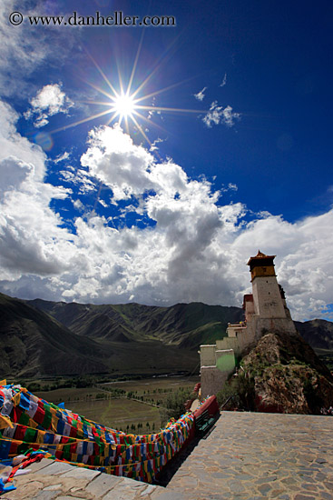 prayer-flags-n-yumbulagang-palace-11.jpg