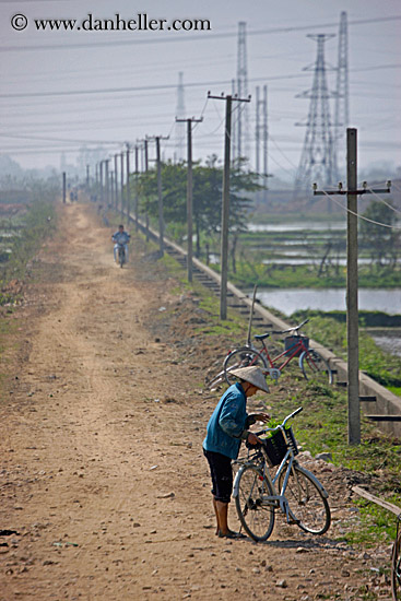 woman-bike-n-wires.jpg