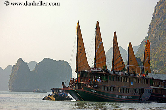 junket-boats-01.jpg