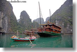 images/Asia/Vietnam/HaLongBay/Boats/Misc/woman-selling-goods-small-boat-02.jpg
