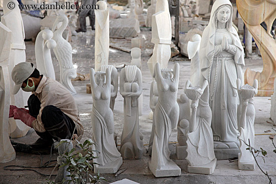 marble-statues-03.jpg