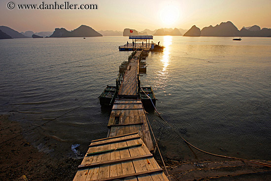 sunset-dock-n-mtns-01.jpg