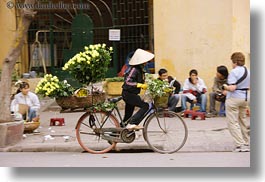 images/Asia/Vietnam/Hanoi/Bikes/Flowers/yellow-flower-bike-3.jpg