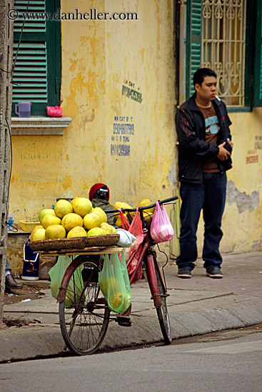 melons-on-bike-04.jpg