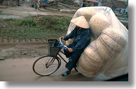 images/Asia/Vietnam/Hanoi/Bikes/Stuff/bike-w-wicker-baskets.jpg